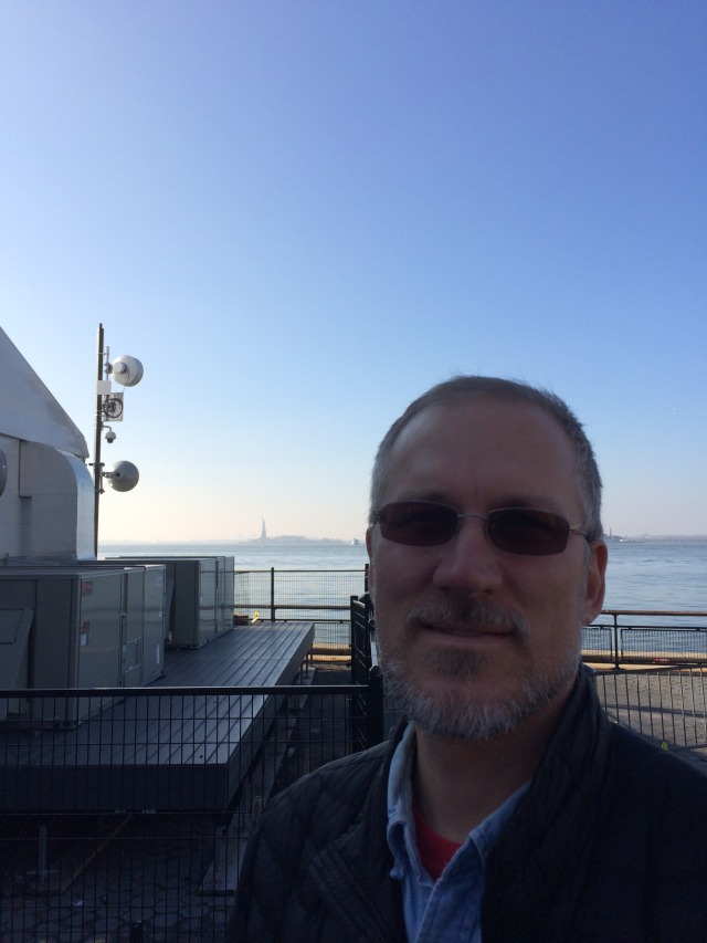 2015-12-06-New-York-City-Statue-of-Liberty-02-Travis.JPG