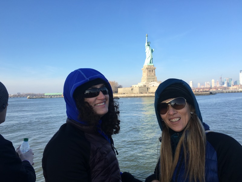 2015/11(November)/Adriana-visit-from-Buenos-Aires/11-New-Yrok-City-Statue-of-Liberty/800x600_2015-12-06-New-York-City-Statue-of-Liberty-68-Suzi-Adriana.JPG