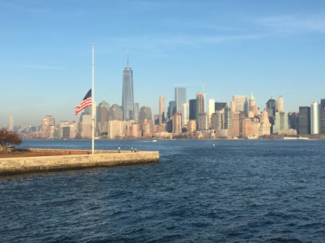 2015-12-06-New-York-City-Ellis-Island-10-World-Trade-Center-skyline.JPG
