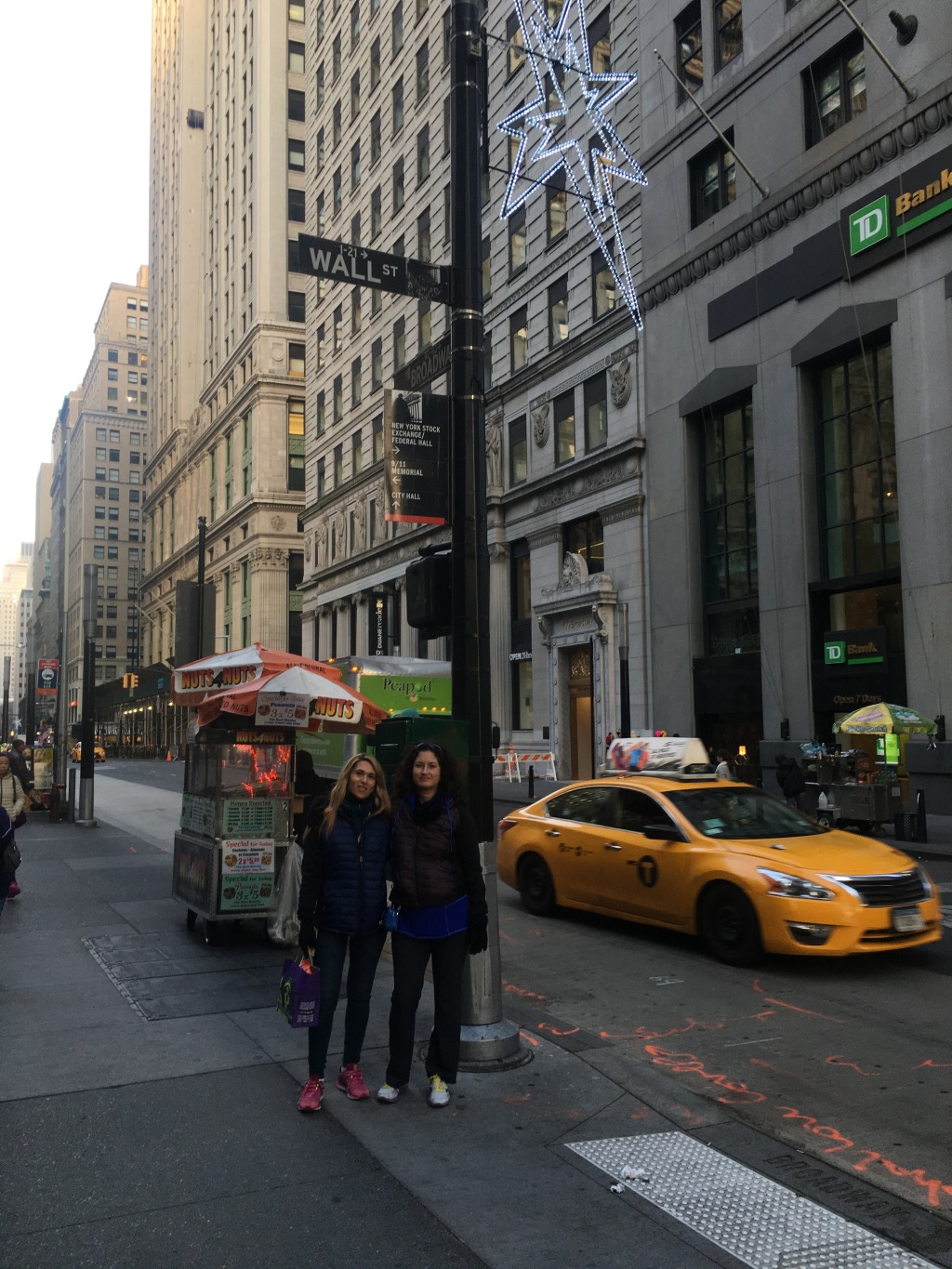 2015/11(November)/Adriana-visit-from-Buenos-Aires/13-New-York-City-Wall-Street-Twin-Towers/1024x768_2015-12-06-New-York-04-Wall-Street-Adriana-Suzi.JPG