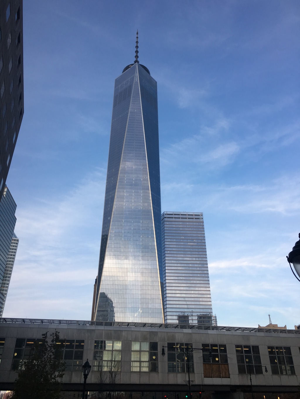 2015-12-06-New-York-06-World-Trade-Center-and-Memorial.JPG