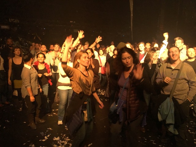 2015/11(November)/Adriana-visit-from-Buenos-Aires/14-New-York-City-Fuerza-Bruta-show/640x480_2015-12-06-New-York-City-Fuerza-Bruta-show-18-Suzi-Adriana.JPG