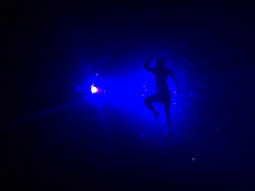 2015-12-06-New-York-City-Fuerza-Bruta-show-06.JPG