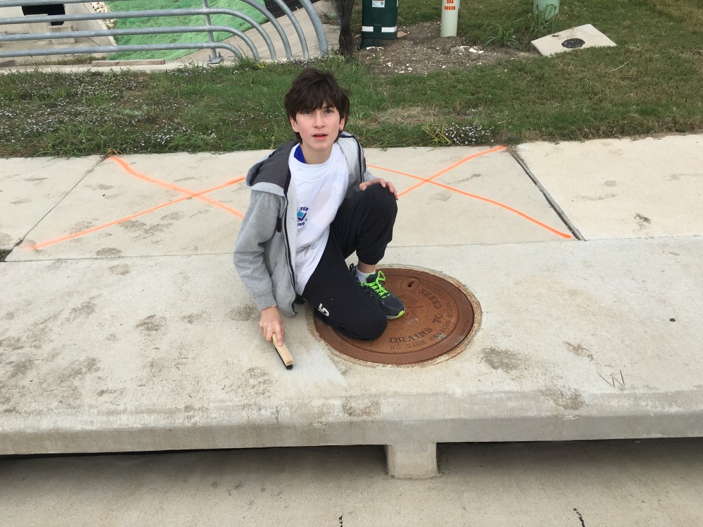 2015-11-14-Dax-Eagle-Project-paint-fire-hydrants-storm-drains-46.JPG