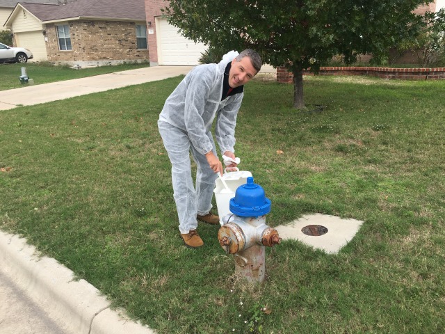 2015/11(November)/Dax-Eagle-Project/640x480_2015-11-14-Dax-Eagle-Project-paint-fire-hydrants-storm-drains-30-Troy.JPG