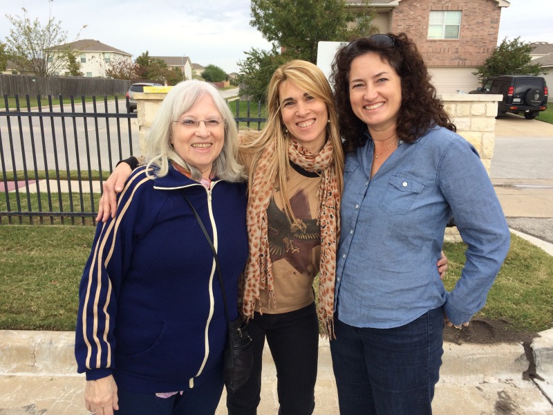 2015-11-14-Dax-Eagle-Project-paint-fire-hydrants-storm-drains-45-Susana-Adriana-Suzi.JPG