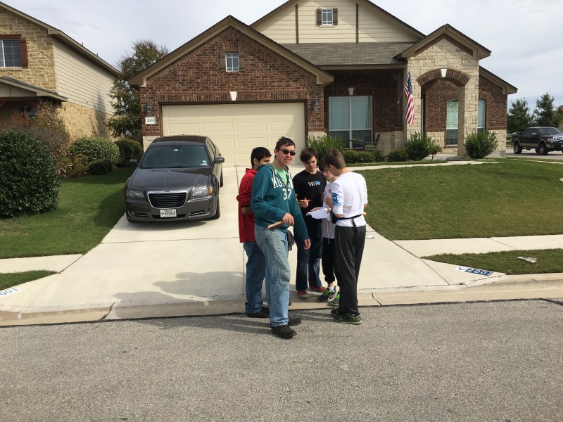 2015/11(November)/Dax-Eagle-Project/800x600_2015-11-14-Dax-Eagle-Project-paint-fire-hydrants-storm-drains-55-Anthony-Nathan-Kylan-Dax-Tyler.JPG