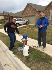 2015-11-14-Dax-Eagle-Project-paint-fire-hydrants-storm-drains-33-ChrisAustin-Steve.JPG