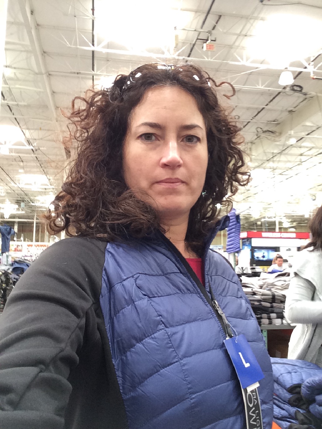 2015/11(November)/Misc/1024x768_2015-11-08-Suzi-Costco-jackets-2.JPG