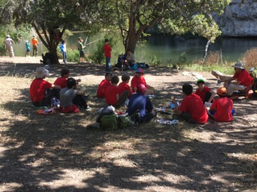 2015-10-17-Troop214-Lost-Maples-28-lunch.JPG