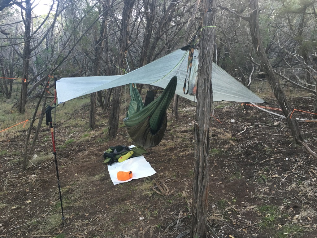 2015/12(December)/Camping-Pedernales/1024x768_2015-12-19-Camping-Pedernales-39-hammock-setup.JPG