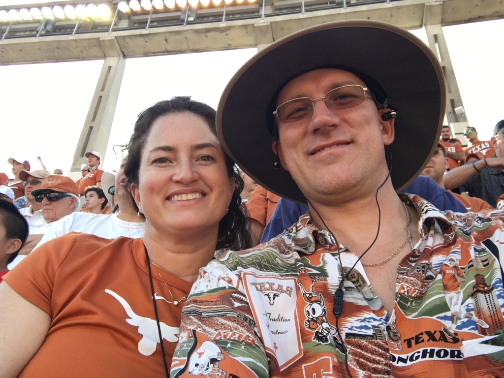 2015/BEST-OF/1024x768_2015-09-26-UT-Football-vs-OK-State-18-Suzi-Travis-GOOD.JPG