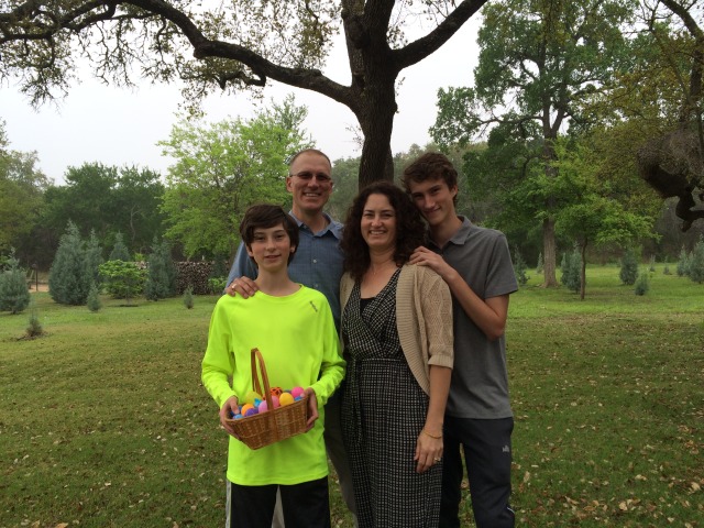 2015-04-05-Easter-097-Dax-Travis-Suzi-Chance-GOOD.JPG