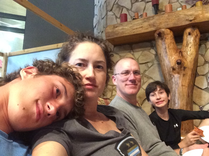 2015/BEST-OF/800x600_2015-06-25-Great-Wolf-Lodge-04-Chance-Suzi-Travis-Dax-GOOD.JPG