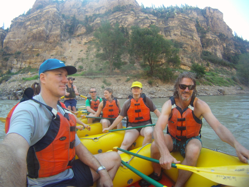 2015/BEST-OF/800x600_2015-08-15-whitewater-rafting-41-Travis-Suzi-Justin-GOOD.JPG