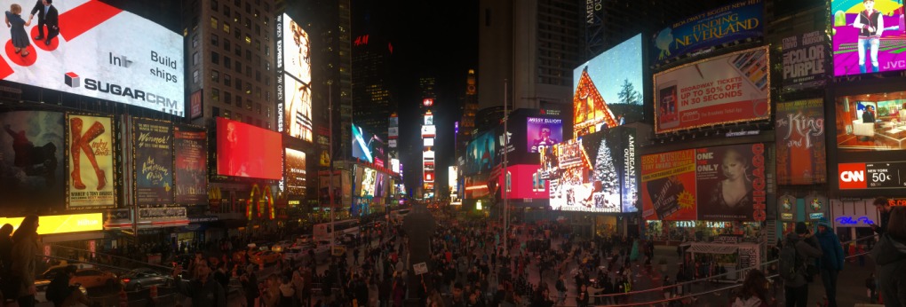 2015-12-04-New-York-City-Times-Square-3-pano-GOOD.JPG