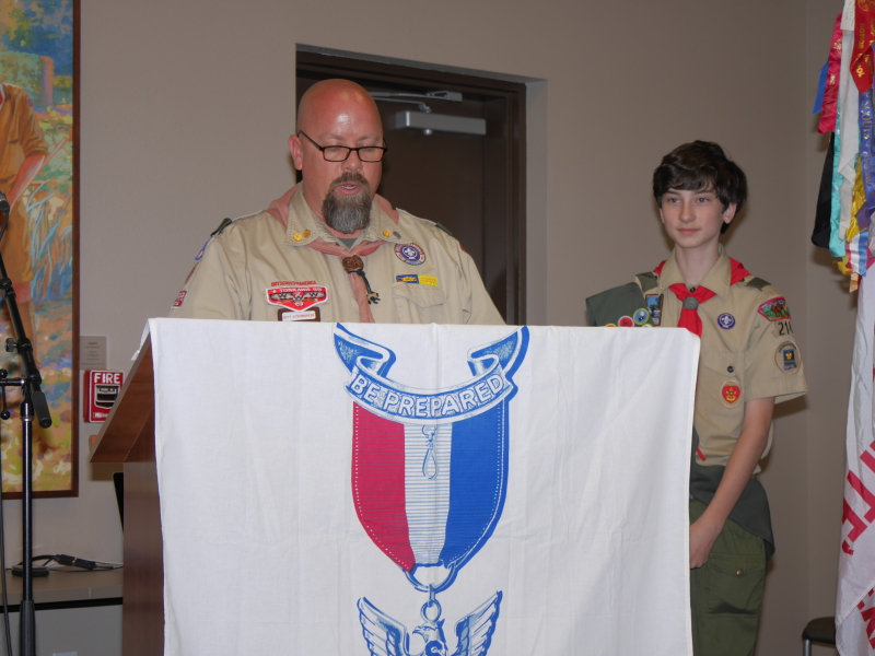 2016/02(February)/Dax-Eagle-Scout-Ceremony/800x600_2016-02-21-Dax-Eagle-Ceremony-035-Scot.JPG