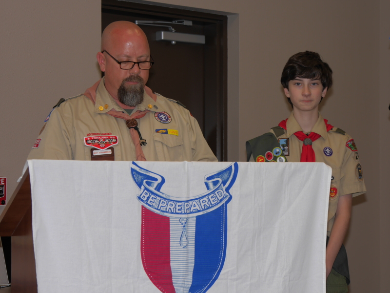 2016/02(February)/Dax-Eagle-Scout-Ceremony/800x600_2016-02-21-Dax-Eagle-Ceremony-037-Scot.JPG