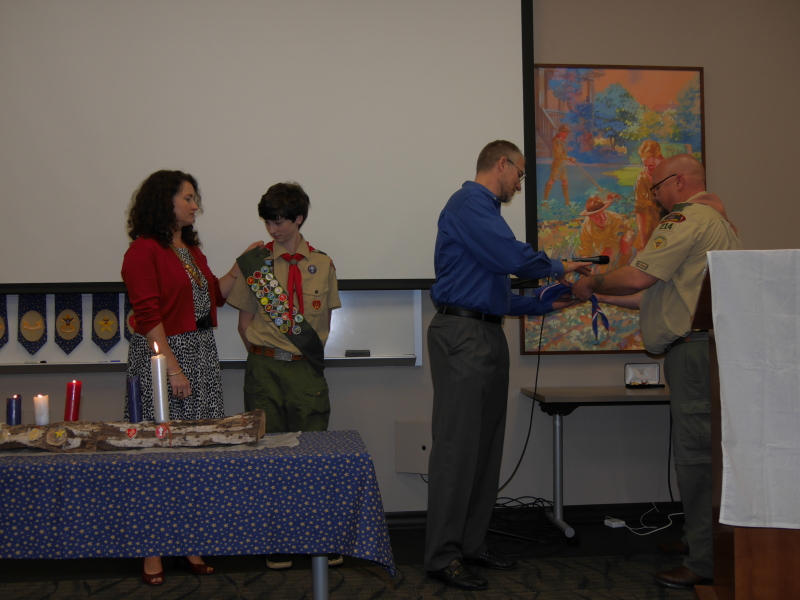 2016/02(February)/Dax-Eagle-Scout-Ceremony/800x600_2016-02-21-Dax-Eagle-Ceremony-062-Suzi-Travis-Scot.JPG