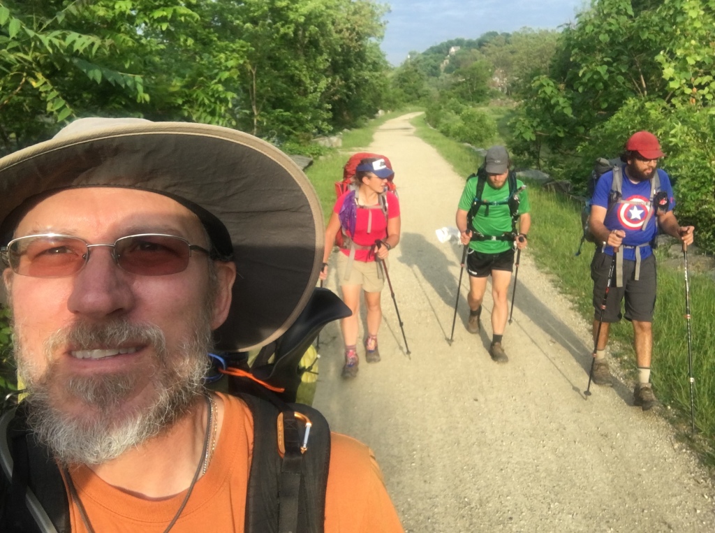 2016/03(March)/2016-03-Appalachian-Trail-BEST/1024x768_2016-05-26-Appalachian-Trail-257-Bevo-Stitch-Garfield-SecretAgent.JPG