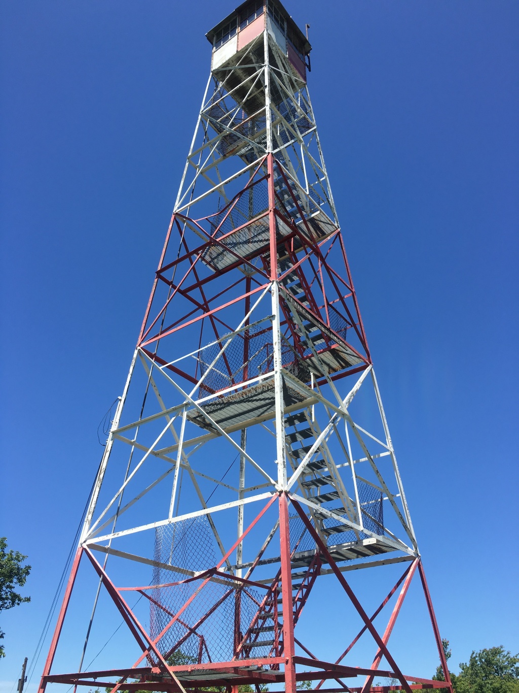 2016/03(March)/2016-03-Appalachian-Trail-BEST/1024x768_2016-06-10-Appalachian-Trail-325-fire-tower.JPG