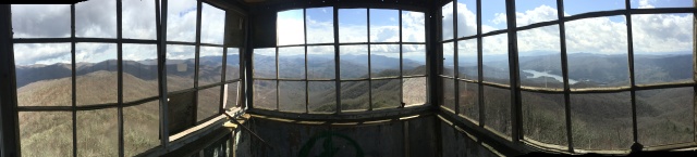 2016/03(March)/2016-03-Appalachian-Trail-BEST/640x480_2016-04-01-Appalachian-Trail-056-firetower-panorama.JPG