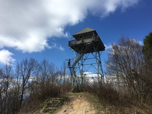 2016/03(March)/2016-03-Appalachian-Trail-BEST/640x480_2016-04-09-Appalachian-Trail-091-SecretAgent-fire-tower.JPG