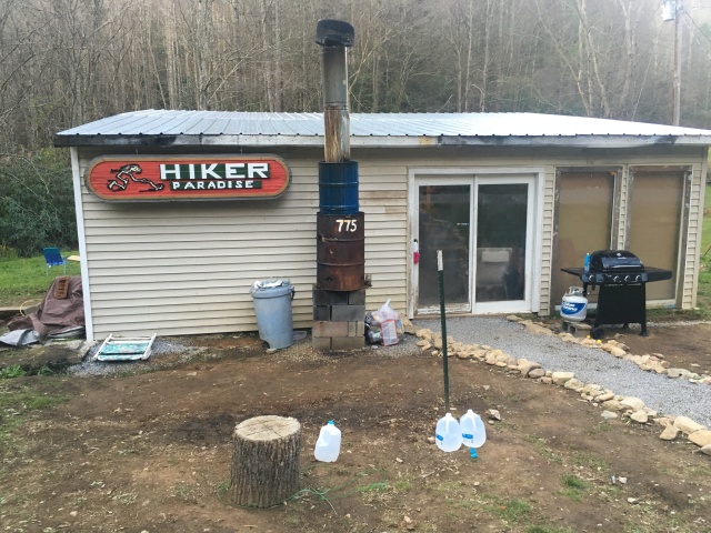 2016/03(March)/2016-03-Appalachian-Trail-BEST/640x480_2016-04-11-Appalachian-Trail-097-Hikers-Pardise-Hostel.JPG