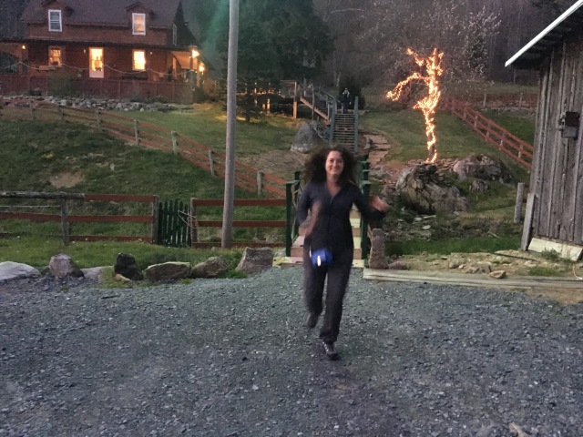 2016-04-16-Appalachian-Trail-118-Suzi-Mountain-Harbour-1st-visit-GOOD.JPG