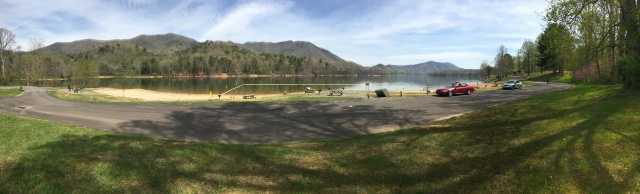 2016/03(March)/2016-03-Appalachian-Trail-BEST/640x480_2016-04-19-Appalachian-Trail-128-Watauga-Lake-panorama.JPG