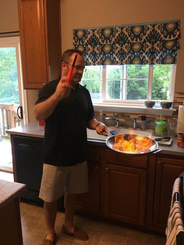 2016/03(March)/2016-03-Appalachian-Trail-BEST/640x480_2016-05-20-Appalachian-Trail-228-Dan-grilling-indoors.JPG