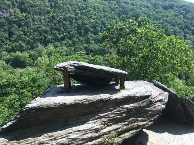 2016/03(March)/2016-03-Appalachian-Trail-BEST/640x480_2016-05-25-Appalachian-Trail-254-Table-Rock-Harpers-Ferry.JPG