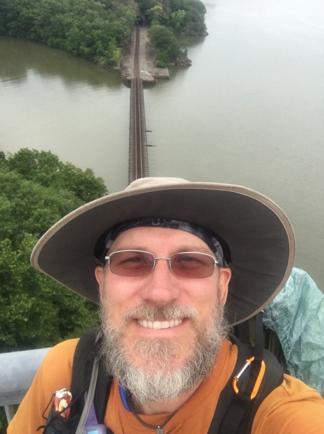 2016-06-16-Appalachian-Trail-361-Bevo-Train-tracks-near-Hudson-River.JPG