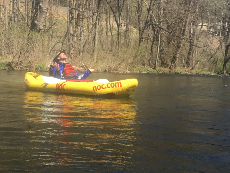 2016/03(March)/2016-03-Appalachian-Trail-BEST/800x600_2016-03-29-Appalachian-Trail-042-Bevo-rafting.JPG