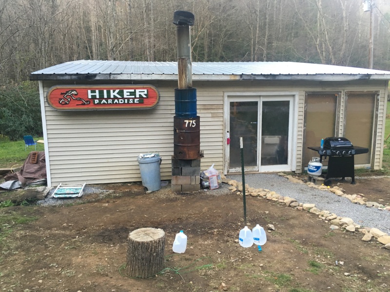 2016/03(March)/2016-03-Appalachian-Trail-BEST/800x600_2016-04-11-Appalachian-Trail-097-Hikers-Pardise-Hostel.JPG