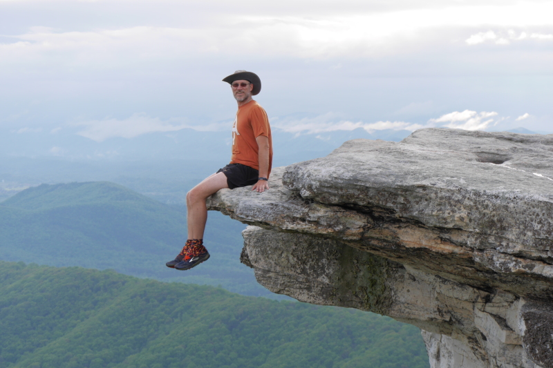 2016/03(March)/2016-03-Appalachian-Trail-BEST/800x600_2016-05-06-Appalachian-Trail-182-McAfee-Knob-Bevo.JPG