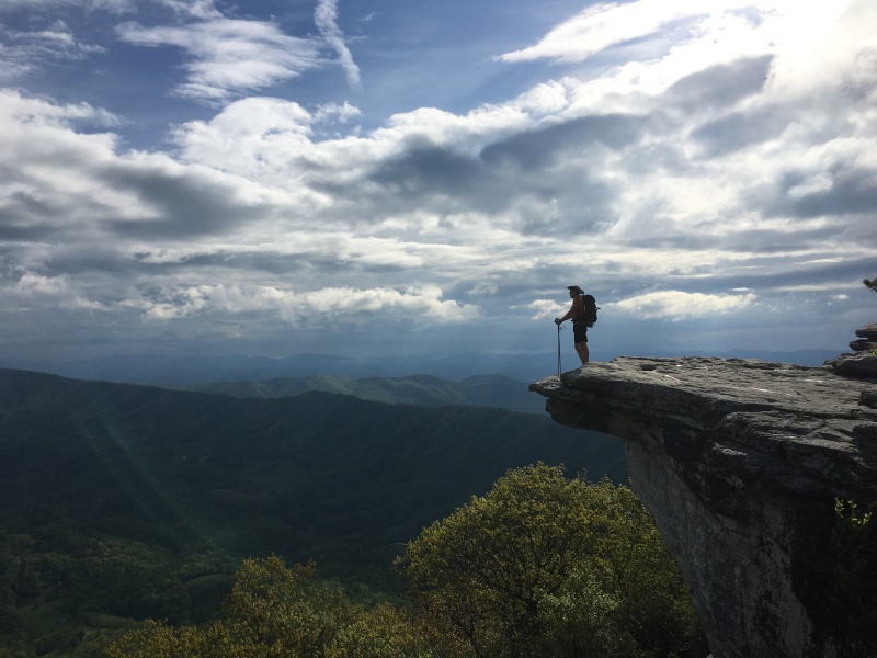 2016/03(March)/2016-03-Appalachian-Trail-BEST/800x600_2016-05-06-Appalachian-Trail-186-McAfee-Knob-Bevo.JPG
