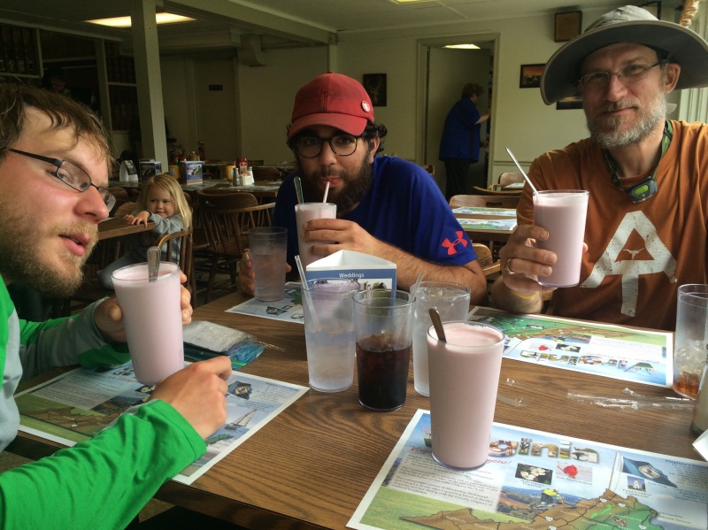 2016-05-18-Appalachian-Trail-221-Garfield-SecretAgent-Bevo-blackberry-shakes.JPG