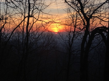 2016-03-24-Appalachian-Trail-019-sunrise.JPG