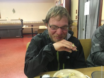 2016-04-25-Appalachian-Trail-150-Garfield-1pound-burger-gone-in-60seconds.JPG