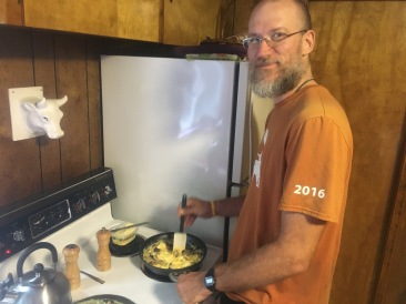 2016-07-23-Appalachian-Trail-521-Bevo-cooking-eggs.JPG