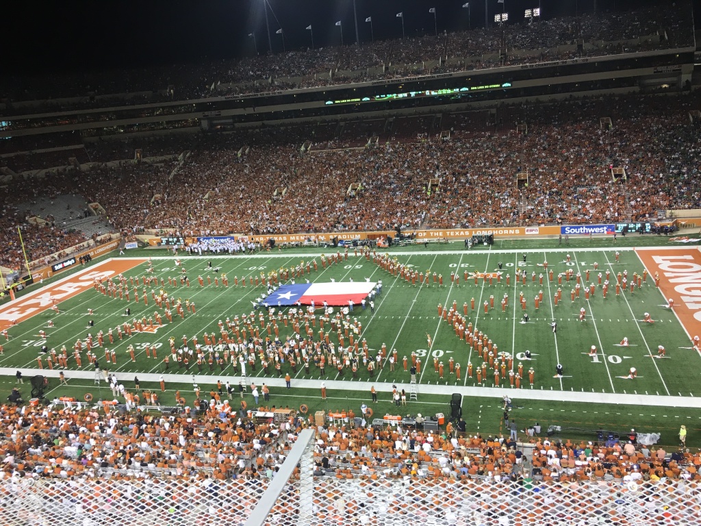 2016/09(September)/Misc/1024x768_2016-09-04-UT-Football-12-Chris-Shelly.JPG