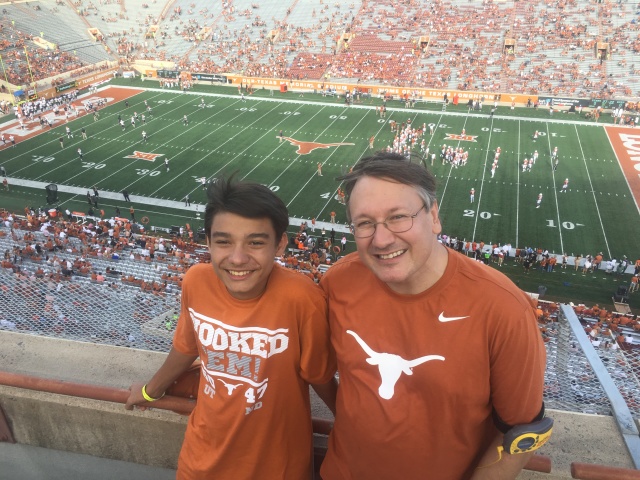 2016/09(September)/Misc/640x480_2016-09-10-UT-Football-DavidKerbow-02.JPG
