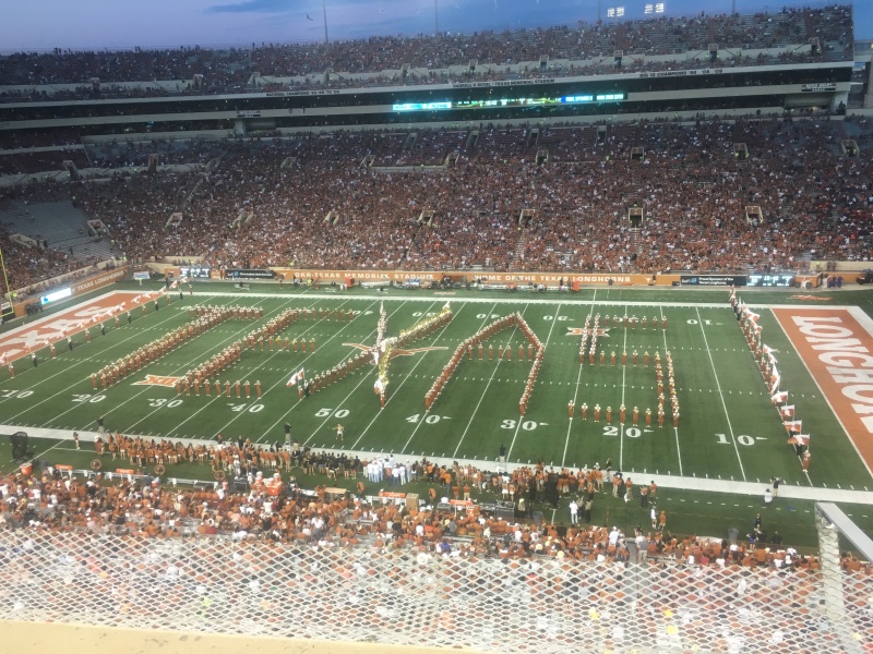 2016/09(September)/Misc/800x600_2016-09-10-UT-Football-DavidKerbow-10.JPG