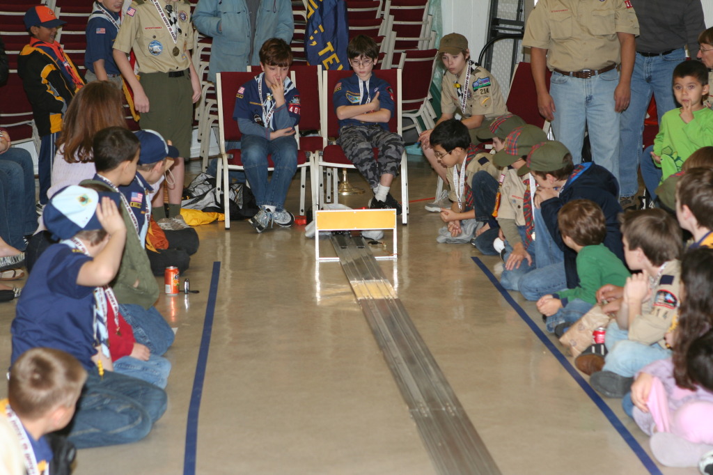 2016/Dax/1024x768_2010-01-16-Pack409-Pinewood-Derby-041-Dax.JPG