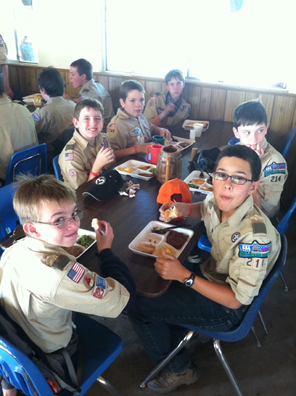 2016/Dax/1024x768_2012-07-Camp-Wehinapay-132-Tyler-Andrew-Case-Chance-Sebastian-Dax-supper.jpg