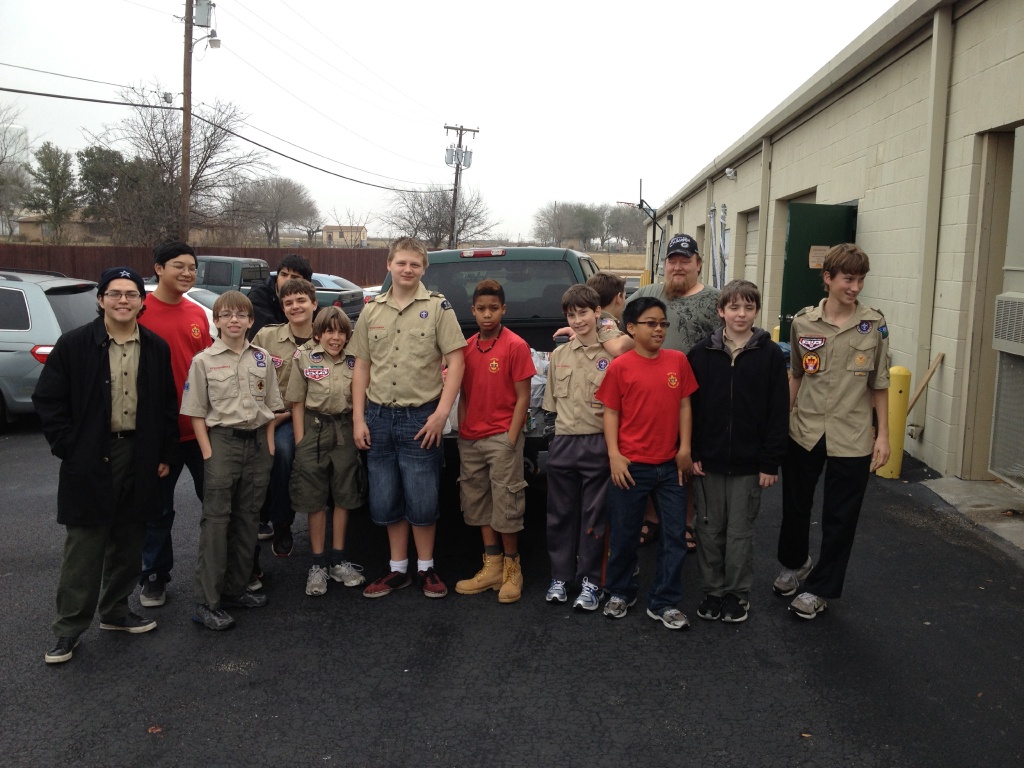 2016/Dax/1024x768_2013-01-26-Troop214-Pflugerville-Food-Pantry-1-Nathan-Tyler-Kylan-Jack-Josh-Dax-Case-Andrew-Chance-MattR.JPG