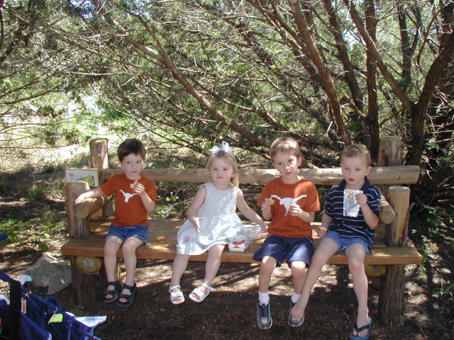 2004-04-01-wildflower-center-17-Dax-Kyla-Chance-Vale.JPG