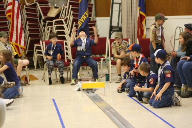 2010-01-16-Pack409-Pinewood-Derby-156-Dax.JPG