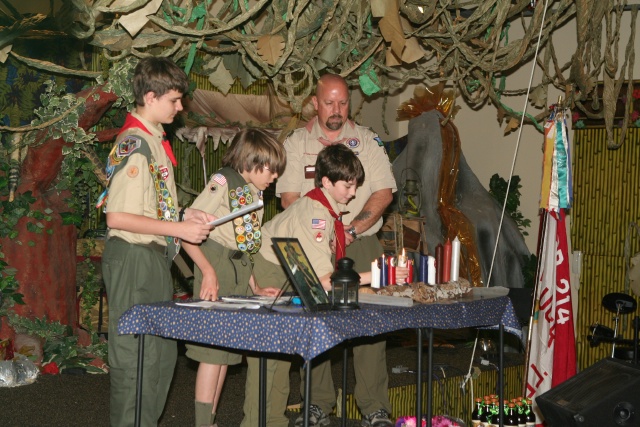 2013-01-28-Troop214-Court-of-Honor-33-Dax.JPG